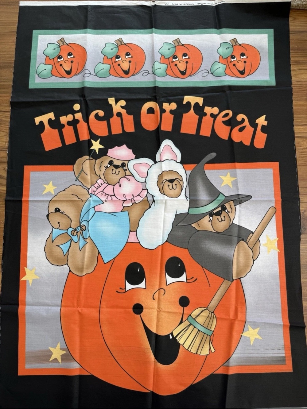 Vintage Daisy Kingdom 1991 Halloween Trick Or Treat Banner Fabric Panel